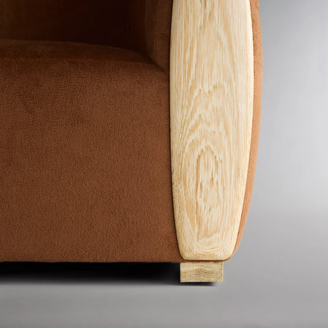 COLLAR Chair